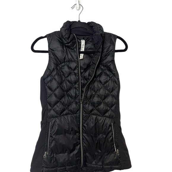 Lululemon Down For A Run Vest II Inkwell Size 6 - Picture 3 of 5